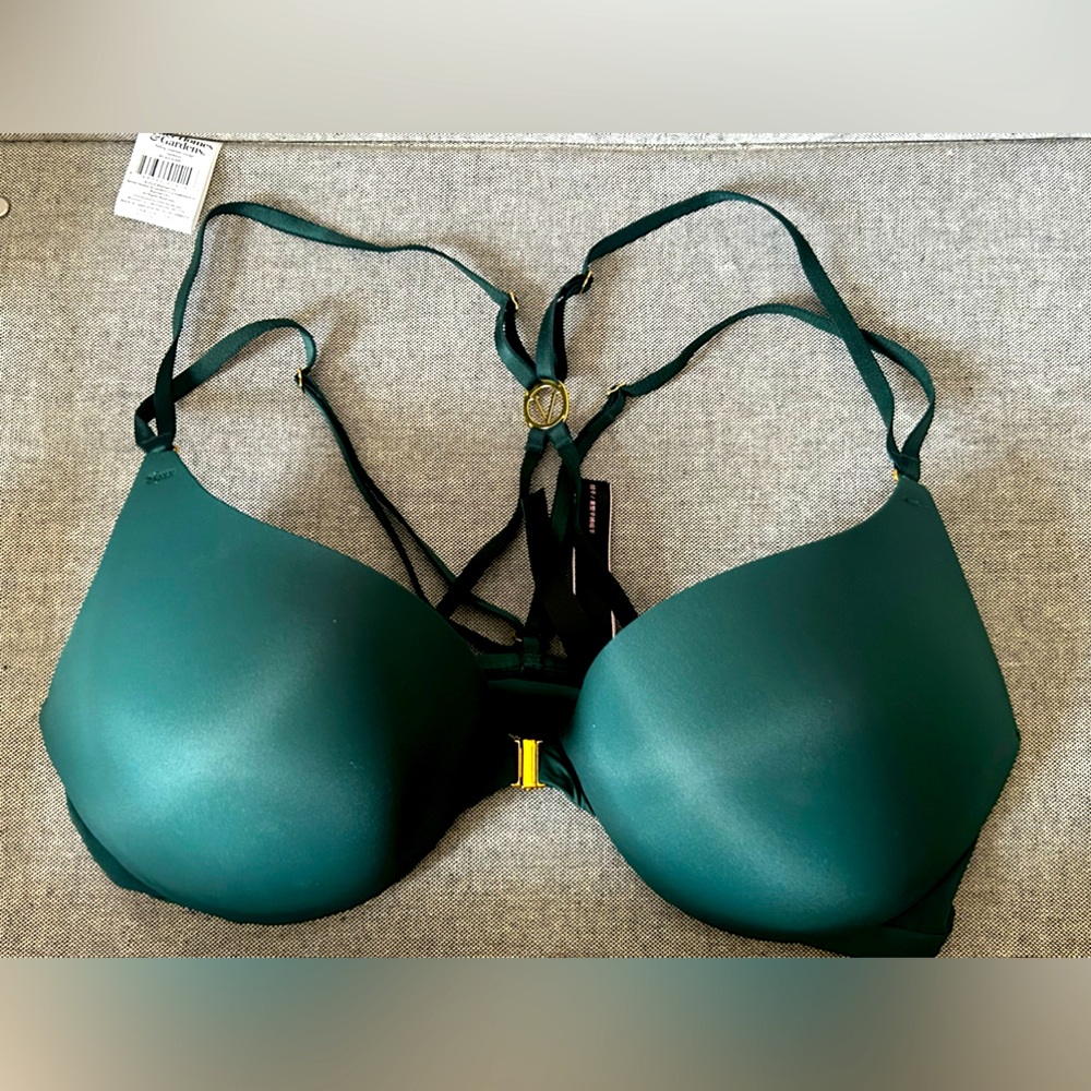 Victoria’s Secret Strappy Back Uplift Plunge Bra